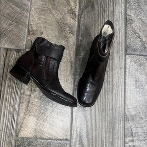 Ros Hommerson Dark Brown Leather 1.5” heel Ankle Boots
